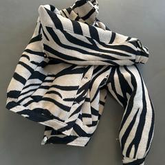 Jacket, as reported by Schiphol Kelderplein (Lost and Found) using iLost
