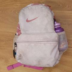 Backpack, as reported by SBB - Station B using iLost